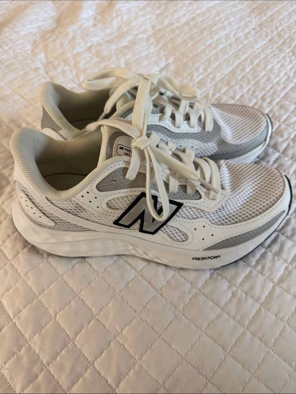 New Balance Women's Fresh Foam ARISHI Running Sneakers- size 6.5-like new